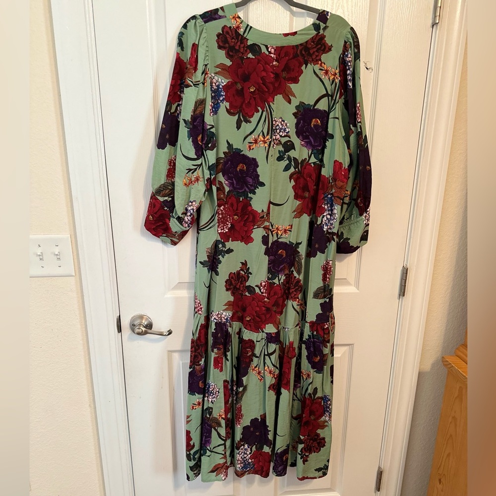 H&M Green multi-color floral dress